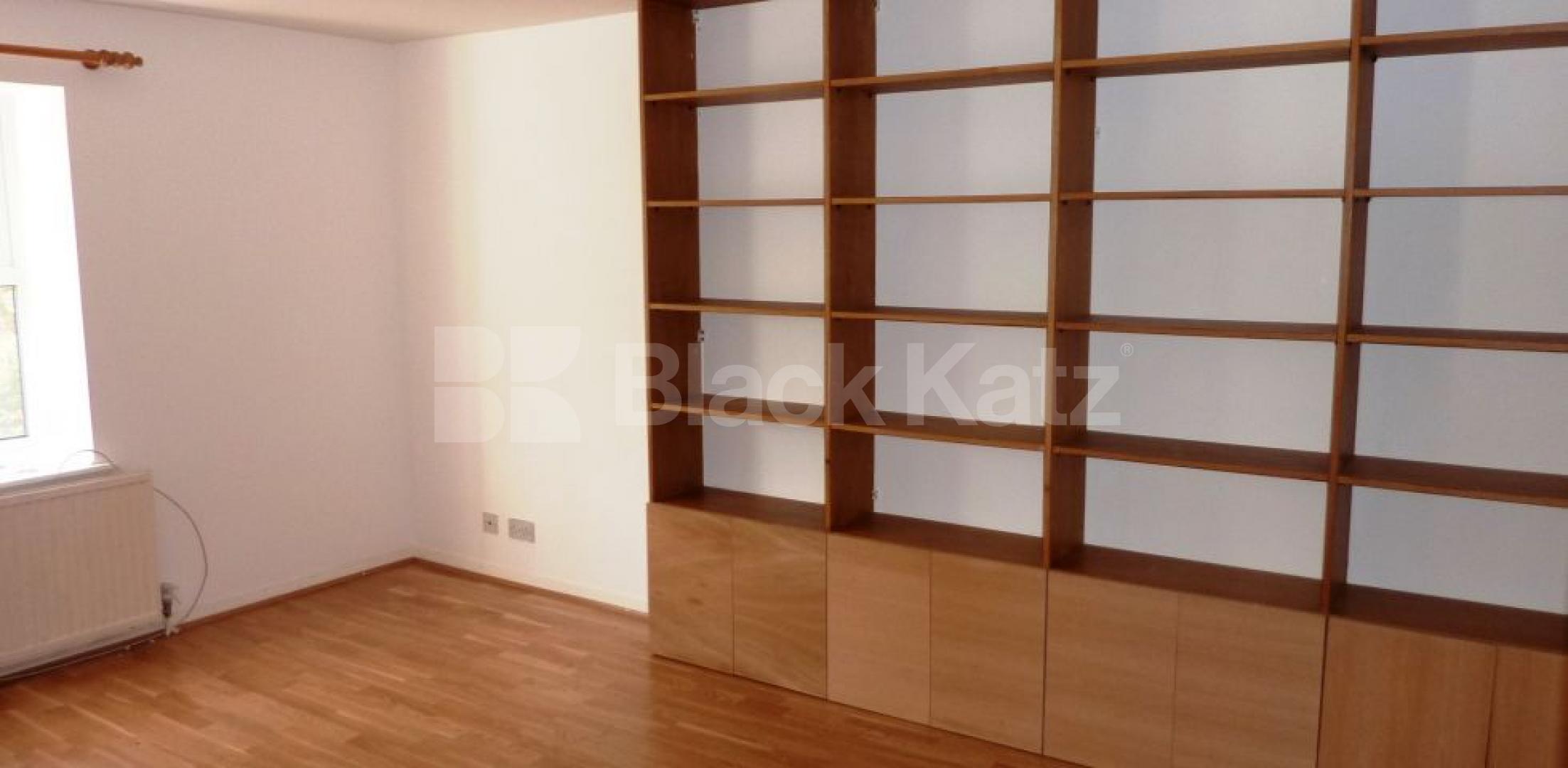 			NEW INSTRUCTION!, 2 Bedroom, 1 bath, 1 reception Flat			 Weavers Way, CAMDEN